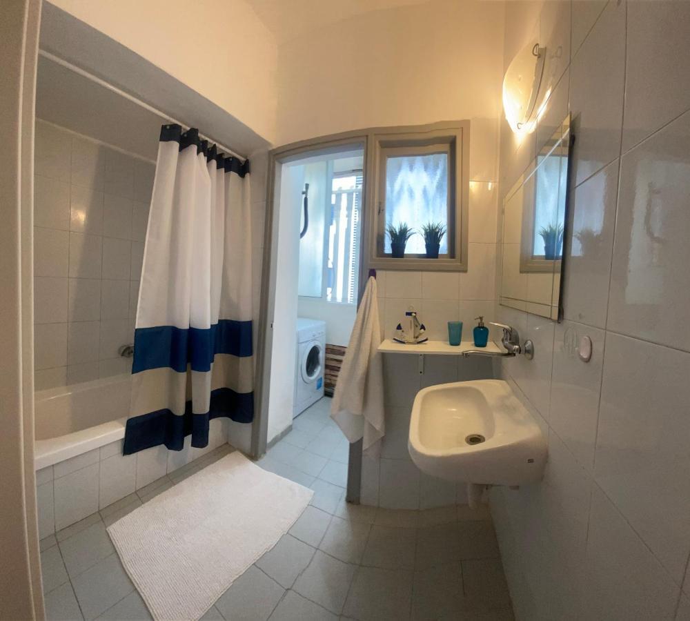 Apartment Oskar Beach Bat Yam Exterior photo